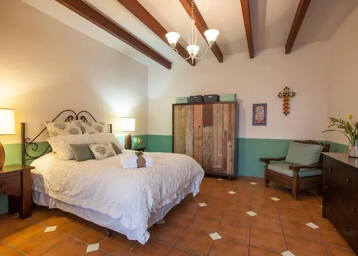 Private Pool, Walk To Malecon, 2 Bedroom Estilo Hacienda