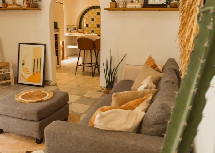 Cien Palmas- Authentic Mexican Casita 1 -Downtown
